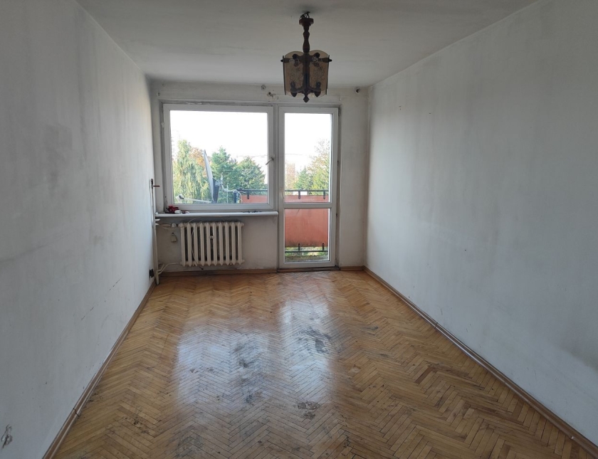 3-pokojowe mieszkanie do własnej aranżacji.