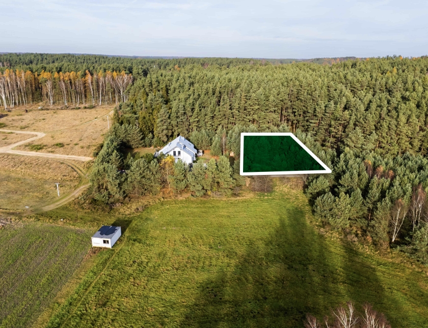 Urokliwa działka budowlana w Dobrzewinie