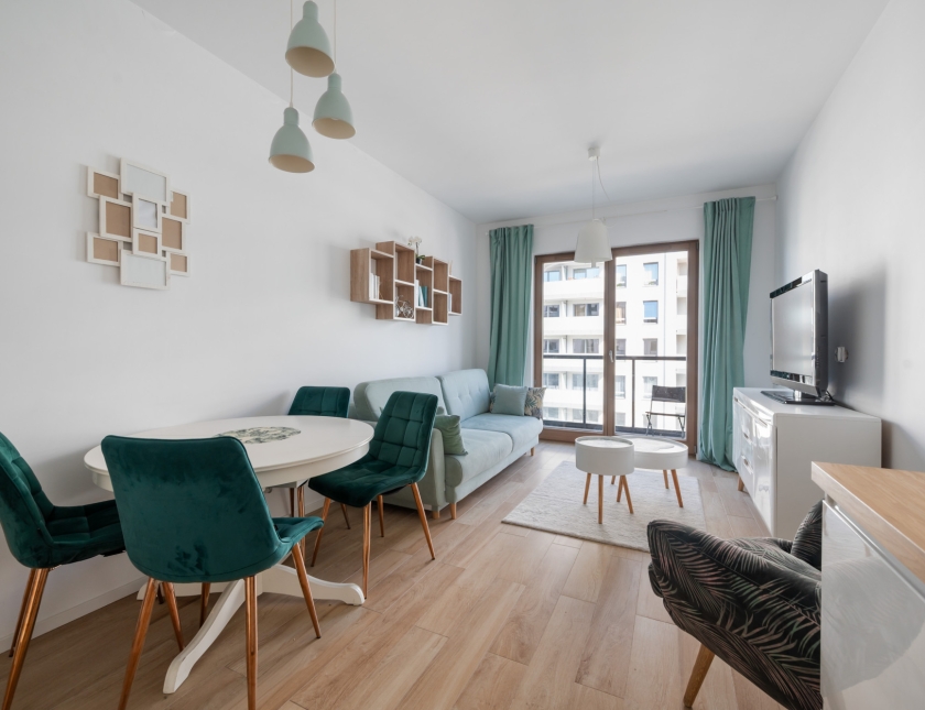 Apartament przy morzu na Letnicy z halą. ROBYG