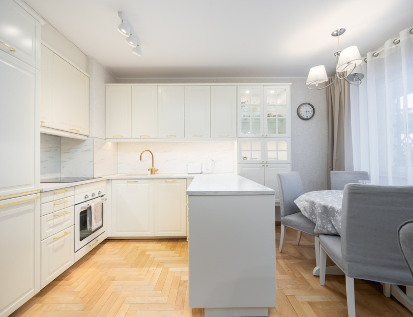 2 pokoje | Wysoki parter | Duży balkon