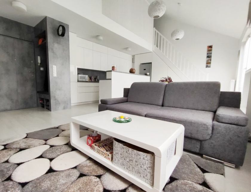 Niepowtarzalny apartament z antresolą i tarasem.