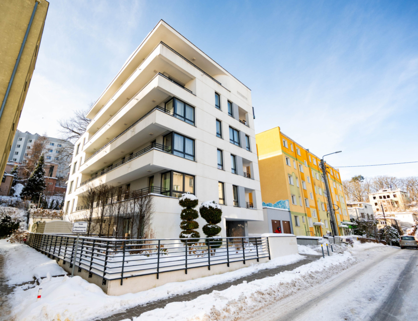 110m2 OGRODU | 4 POKOJE | GARAŻ | BLISKO CENTRUM