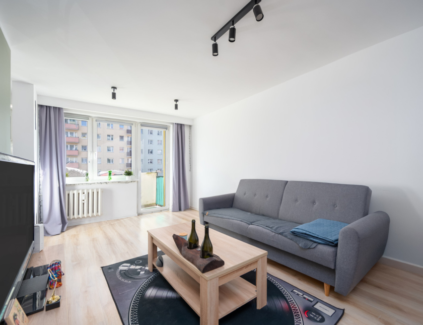 Zadbana kawalerka gotowa do zamieszkania - Tczew.