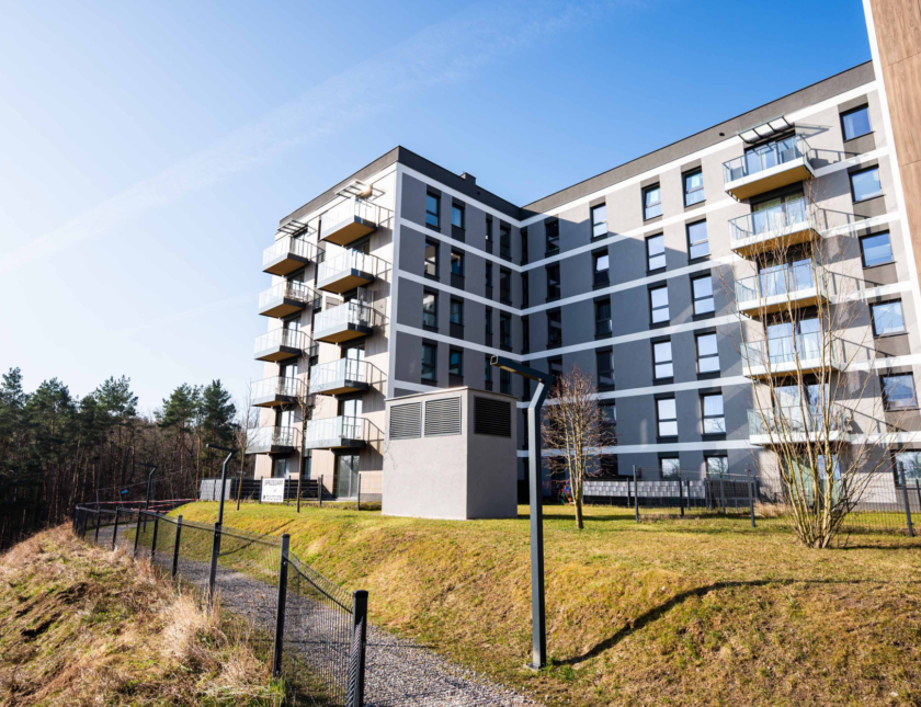 2 pokoje z ogrodem 88 m² i widokiem na las.