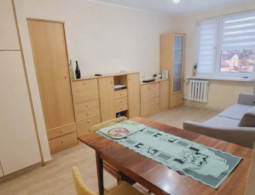 Mieszkanie 2- pokojowe do remontu - Brzeźno.