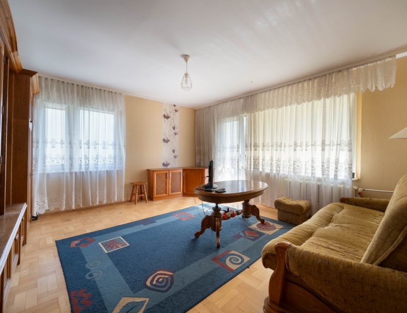 3 pokoje | 1 piętro | Do odświeżenia